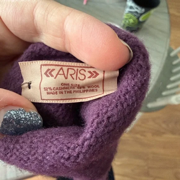 Aris Purple cashmere/Wool Gloves - Picture 3 of 6